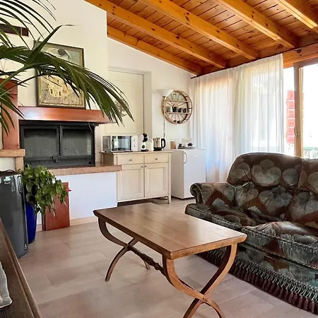 Acero Rosso ホームステイ *