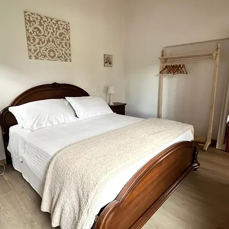 Acero Rosso Habitación en casa particular *