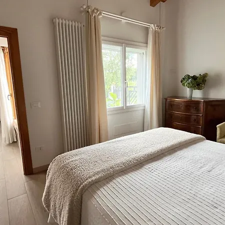 Homestay Acero Rosso Fontane (Treviso)